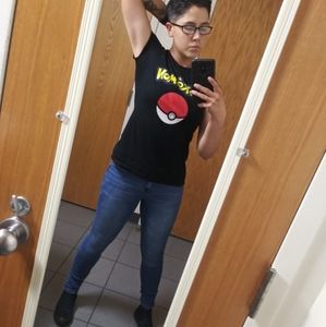 Meet your Posher, Kelly